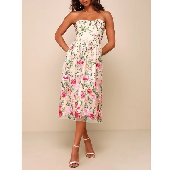 Lulus Dresses & Skirts - Lulus Endless Praise Midi Dress Womens Small Beige Floral Embroidered Strapless